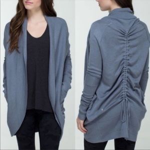 Lululemon Transformation Wrap sz 4 heathered grey